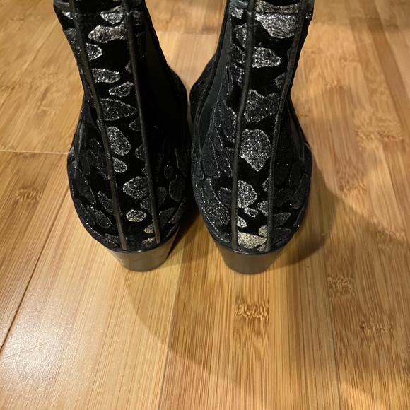 Saint Laurent Black and Metallic Silver Heeled Ankle Boots 9.5 39.5 - Picture 4 of 9